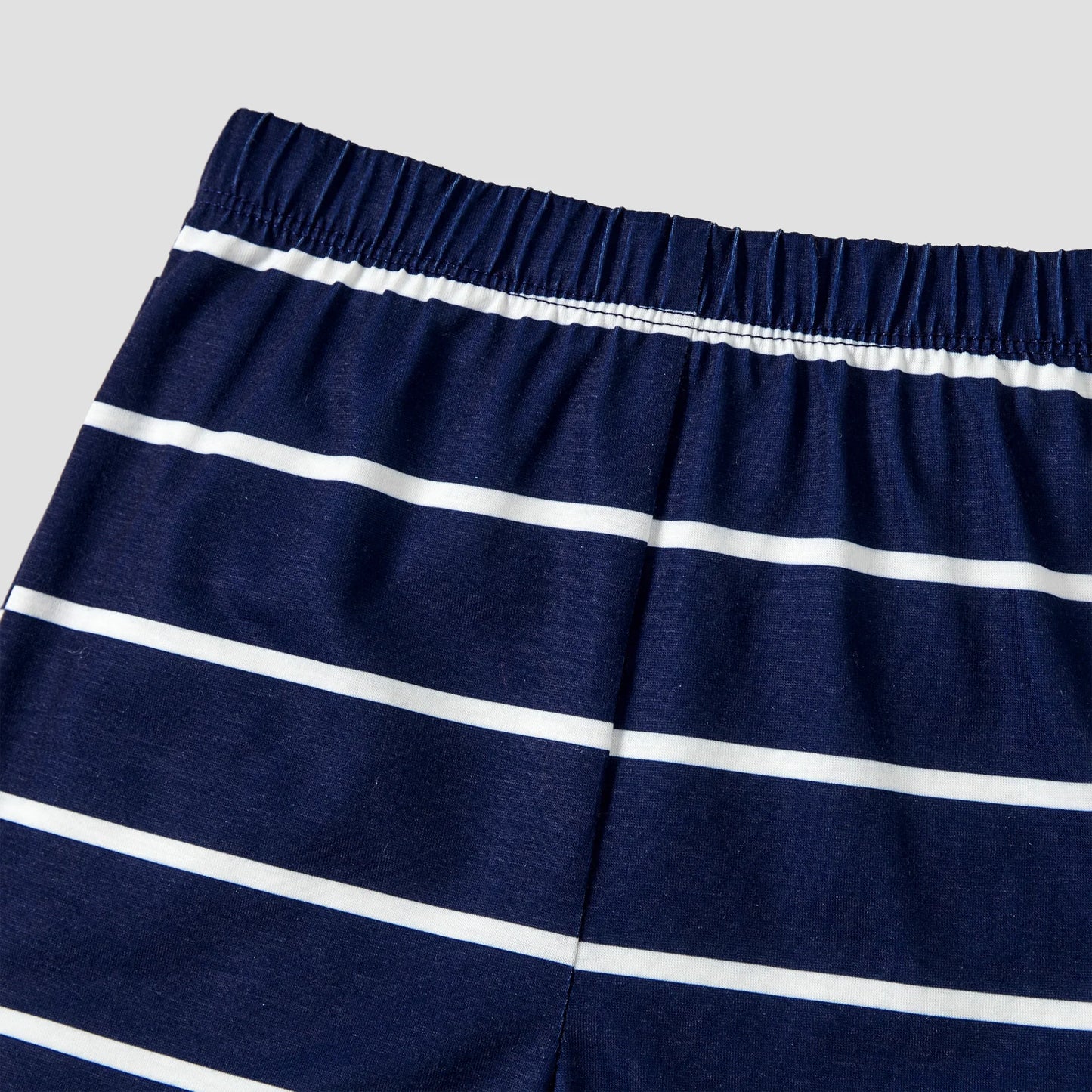 Pijamas de Verano para la Familia 'BEARLY AWAKE' con Caras de Oso y Rayas. COMPRA INTERNACIONAL
