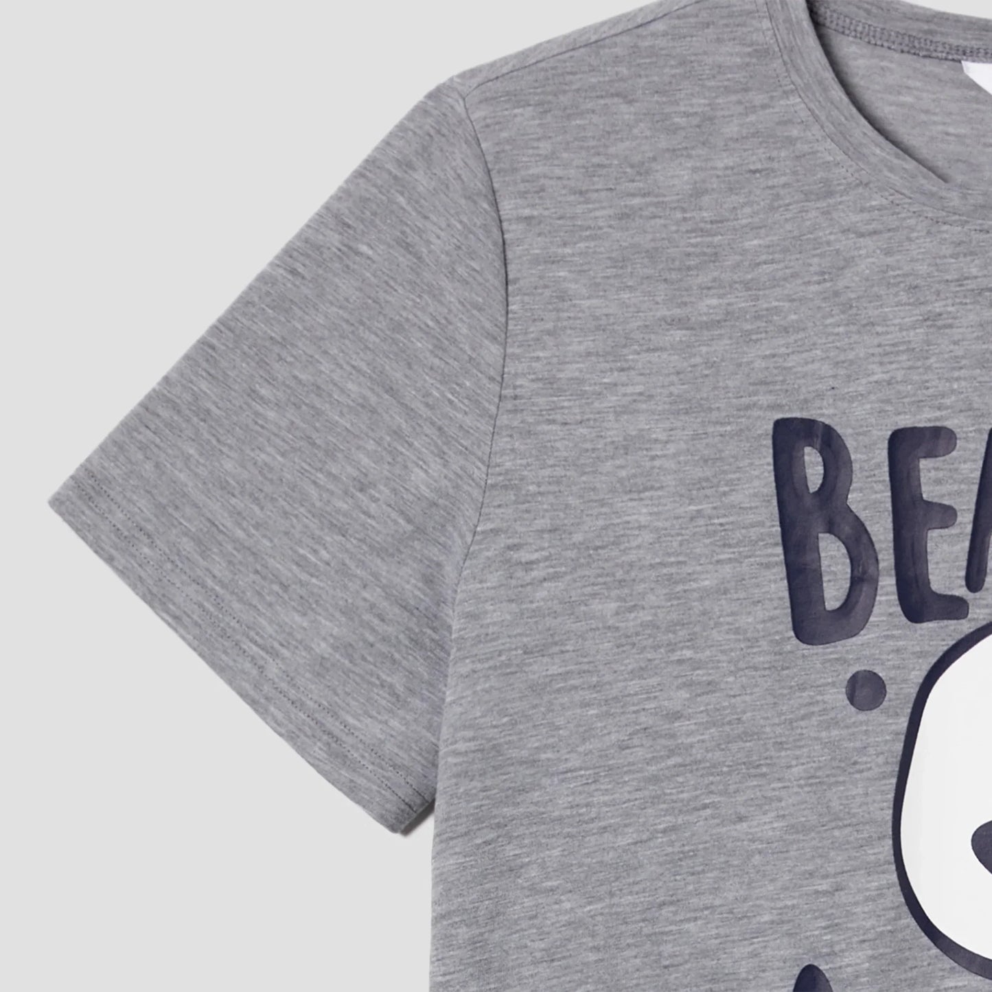 Pijamas de Verano para la Familia 'BEARLY AWAKE' con Caras de Oso y Rayas. COMPRA INTERNACIONAL