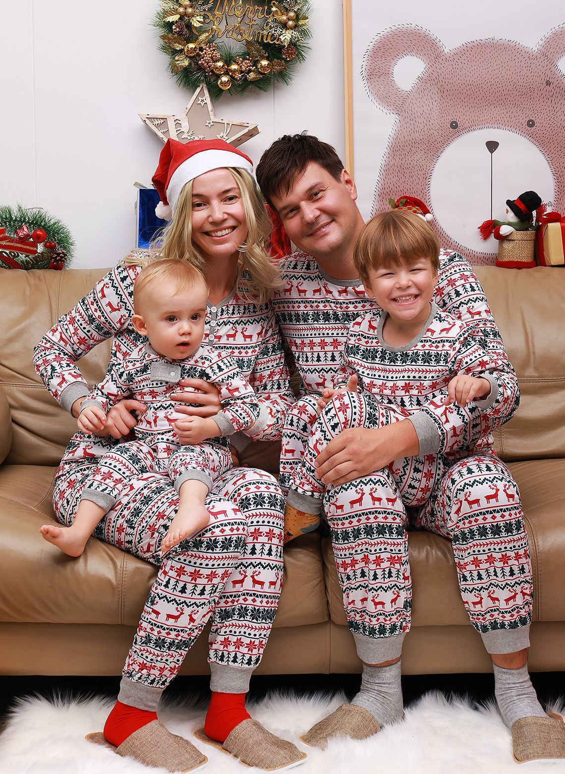 Pijamas de Navidad para la Familia: Conjunto de Ropa para el Nuevo Año para Papá, Mamá, Niños y Bebés. Ropa para la Familia. COMPRA INTERNACIONAL