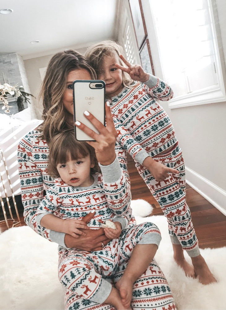 Pijamas de Navidad para la Familia: Conjunto de Ropa para el Nuevo Año para Papá, Mamá, Niños y Bebés. Ropa para la Familia. COMPRA INTERNACIONAL