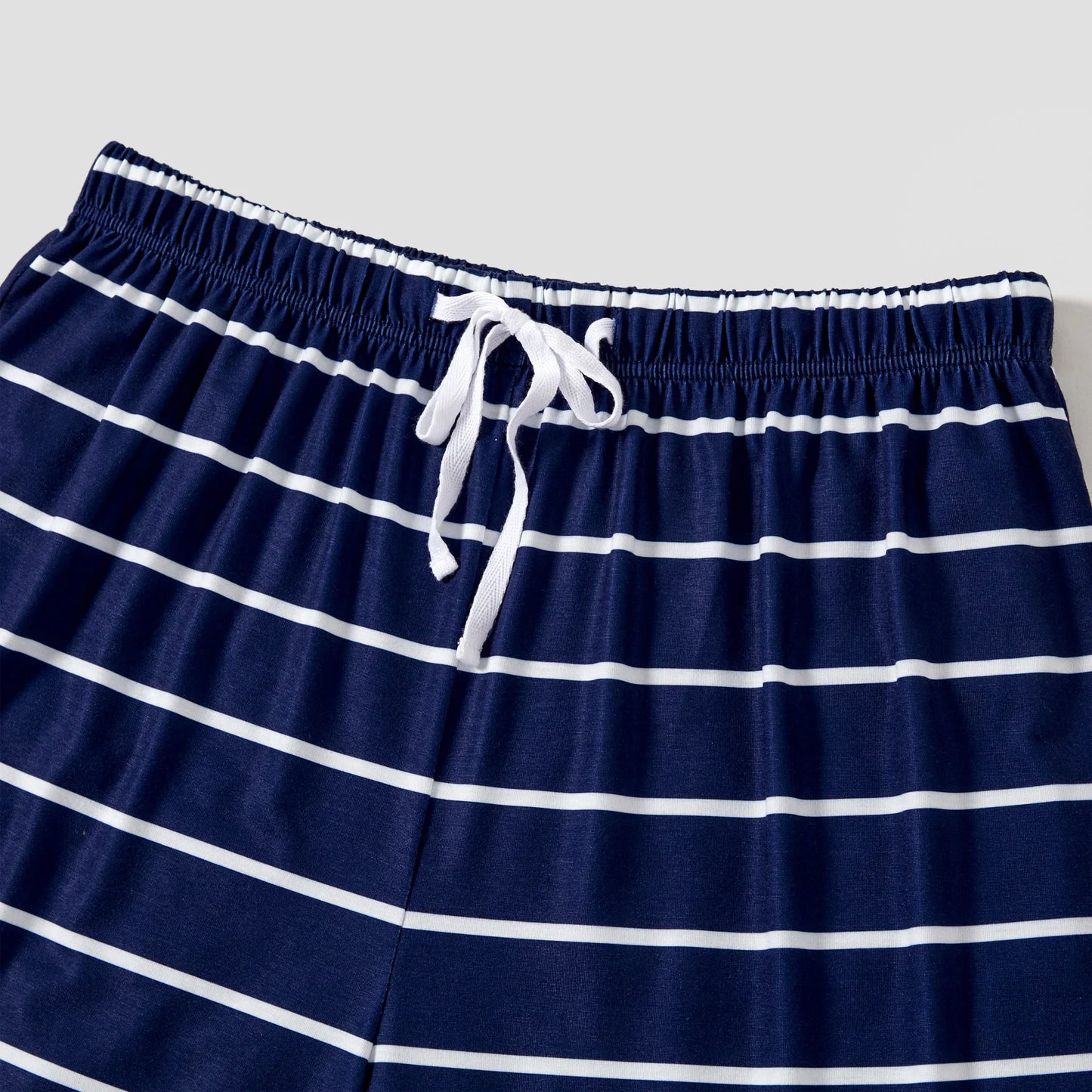 Pijamas de Verano para la Familia 'BEARLY AWAKE' con Caras de Oso y Rayas. COMPRA INTERNACIONAL