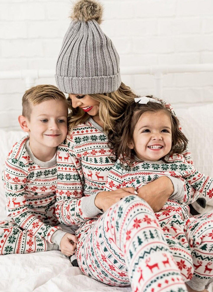 Pijamas de Navidad para la Familia: Conjunto de Ropa para el Nuevo Año para Papá, Mamá, Niños y Bebés. Ropa para la Familia. COMPRA INTERNACIONAL